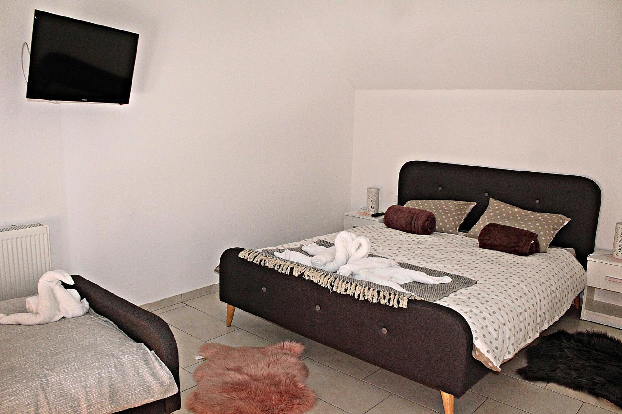 Yosefsfeld Bed & Breakfast Kutjevo Стая снимка